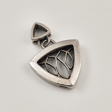 Kalevala Koru | AHTI riipus |  Hopeaa