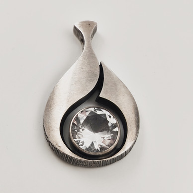 Karl Laine | Kookas Riipus vuorikiteellä | Hopeaa 