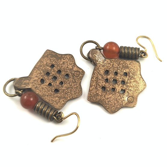 Kalevala Koru | Kanteletar Korvakorut | Karneolit |  Pronssia