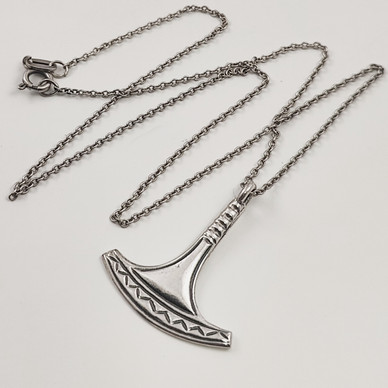 Kalevala Koru | pieni UKONVASARA riipus | Kaulakoru | Hopeaa