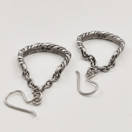 Kalevala Koru | Halikon Lampolan kierre-korvakorut | Hopeaa