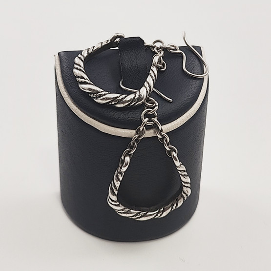 Kalevala Koru | Halikon Lampolan kierre-korvakorut | Hopeaa