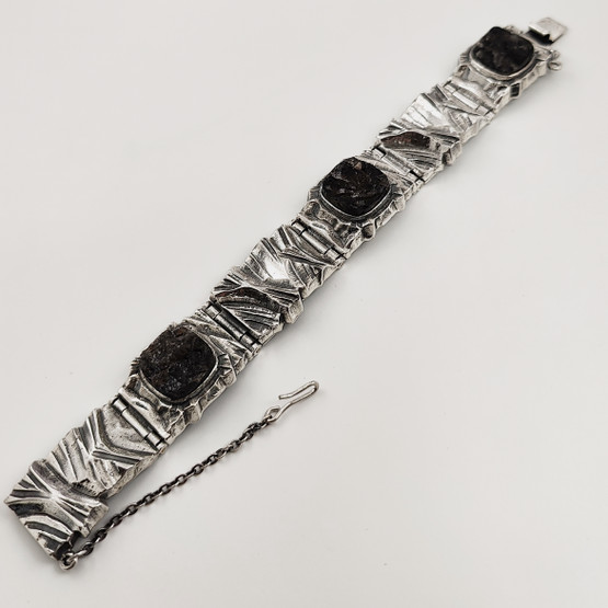 Turun Hopea oy | Pentti Sarpaneva | Kelo Rannekoru | Savukvartsit | Hopeaa 