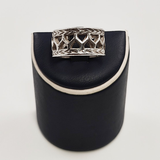 Kalevala Koru | Uskelan sormus |  hopeaa 