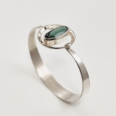 E.Granit & co. | Erik Granit | Rannekoru vihreällä kivellä | Hopeaa 