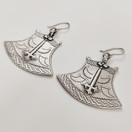 Kalevala Koru | (isot) Kuusamon kirves -Korvakorut | Hopeaa -93