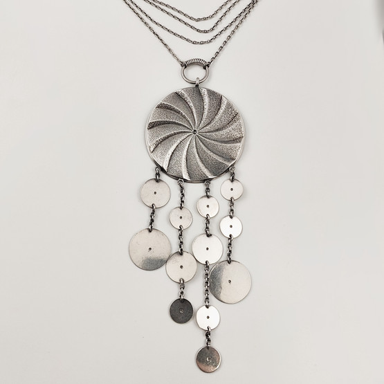 Kalevala Koru | Myllynkivet Riipus | Kaulakoru | Hopeaa -73