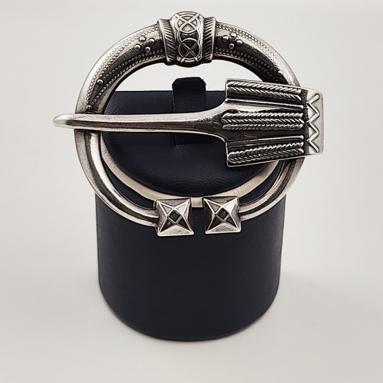 Kalevala Koru | VIRUSMÄEN -Solki | Rintakoru Hopeaa -83