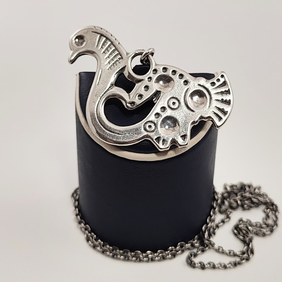 Kalevala Koru | (iso) Tampereen seudun lintu -Riipus | kaulakoru | Hopeaa -85