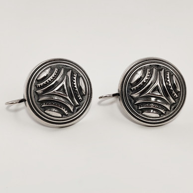 Kalevala Koru | malli-949 | Vähänkyrön Napit | Korvakorut | Hopeaa 