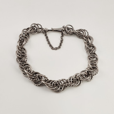 Kalevala Koru |  Setukaisten kääty -Rannekoru | Hopeaa -90