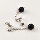 KK, Kalevala Koru | Mari Saari | Pore Korvakorut | onyx kivet | Hopeaa