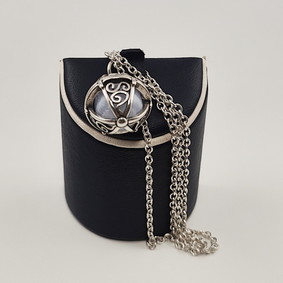 Kalevala Koru | Elämän Alku -Riipus | Kaulakoru | Hopeaa