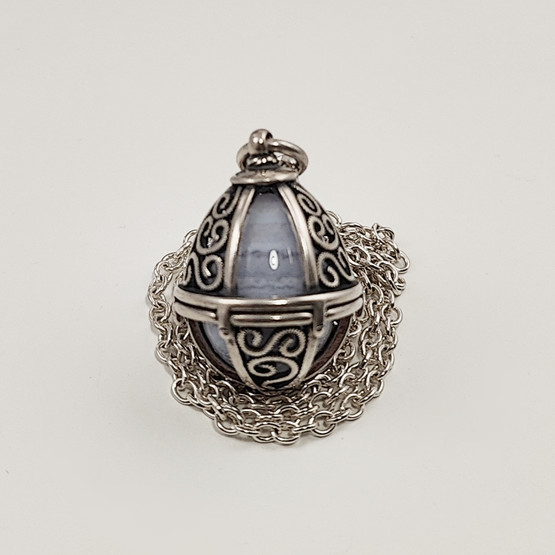 Kalevala Koru | Elämän Alku -Riipus | Kaulakoru | Hopeaa