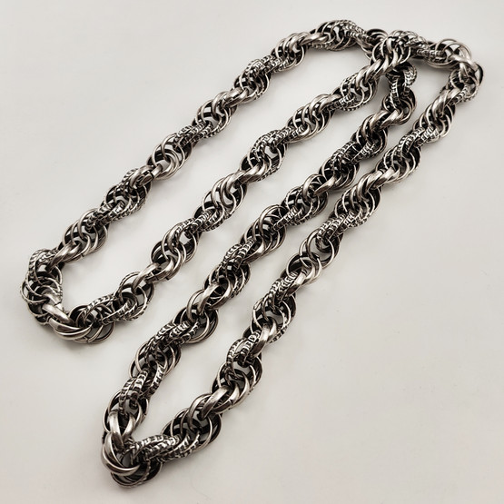 Kalevala Koru | Setukaisten kääty | Kaulakoru | *Hopeoitu