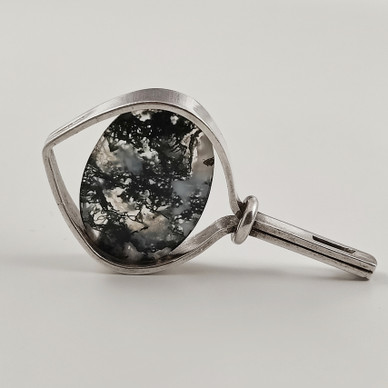 Kupittaan kulta oy | Elis Kauppi | Riipus Sammalakaatilla |  Hopeaa -60