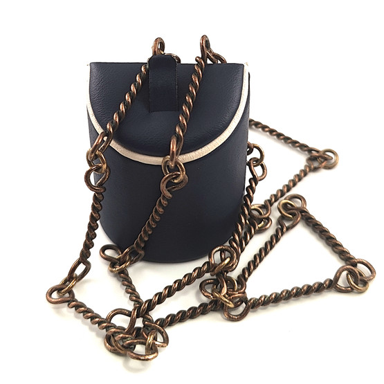 Kalevala koru | LUISTARIN Kankiketju | Kaulakoru | Pronssia