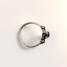 Kalevala Koru | Kiviaarteistoa -Sormus | kirkas kivi | Hopeaa