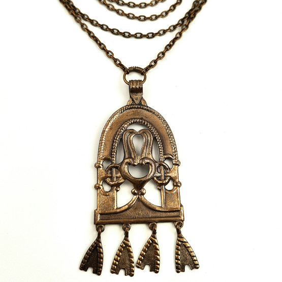 Kalevala koru | vintage riipus-196 | Kalannin Kalmumäen kaulakoru | Pronssia