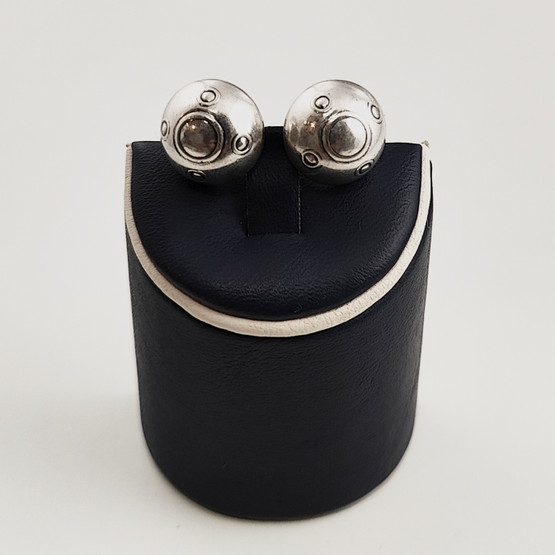 Kalevala Koru | Holger Lindström |  malli-127 | Korvakorut | Hopeaa 