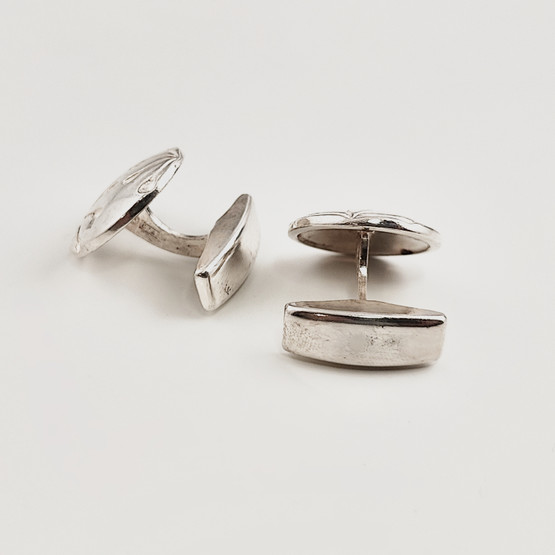 Kalevala Koru | Anna kalvosinnapit | Hopeaa