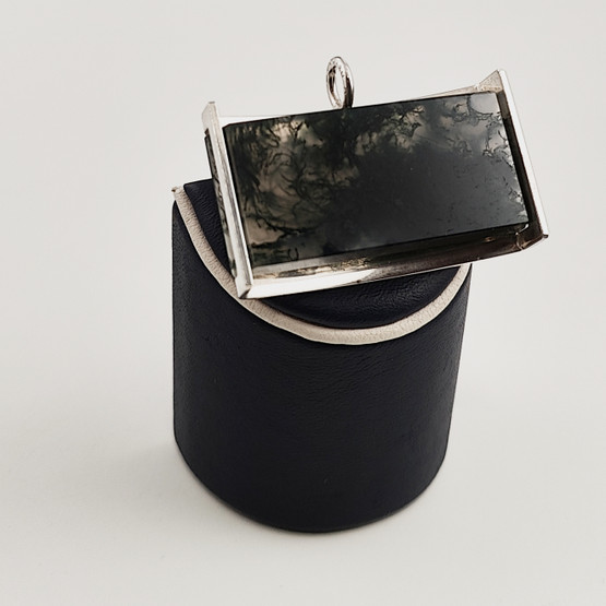 Kupittaan Kulta | Elis Kauppi | SAMMALAKAATTI  Riipus | Hopeaa -63