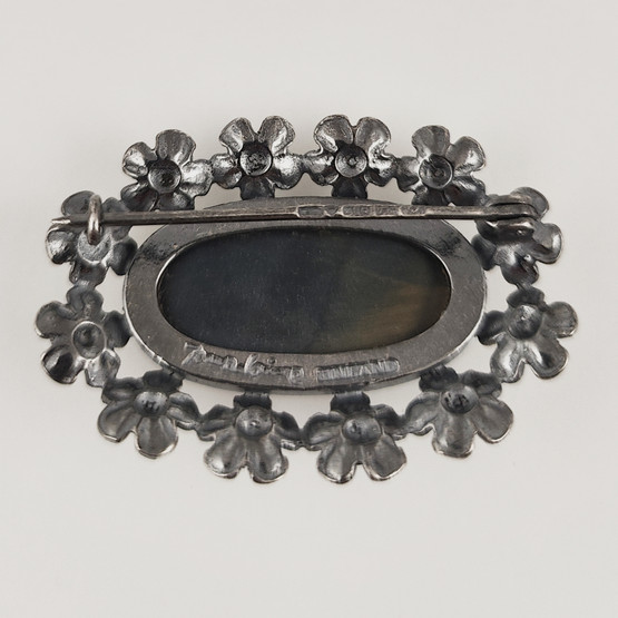 Turun hopea oy | Jorma Laine | (iso) Lemmikki -SOLKI | Rintakoru  Hopeaa -76