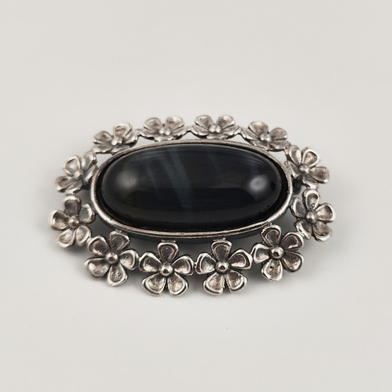 Turun hopea oy | Jorma Laine | (iso) Lemmikki -SOLKI | Rintakoru  Hopeaa -76