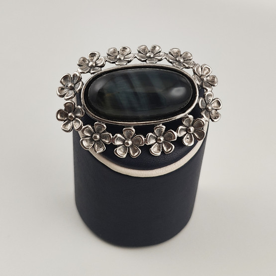 Turun hopea oy | Jorma Laine | (iso) Lemmikki -SOLKI | Rintakoru  Hopeaa -76