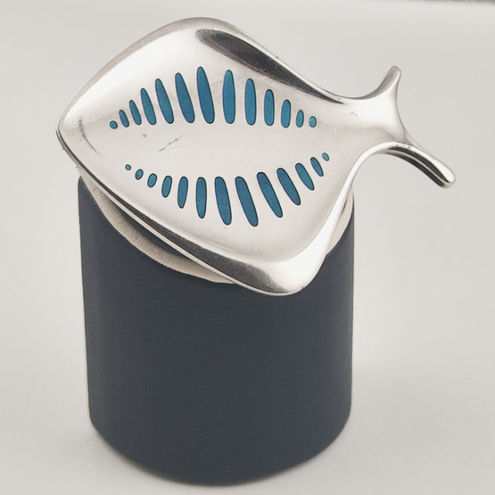 GEORG JENSEN, Tanska |  KAMPELA solki | Emaloitu kala Rintakoru |  Hopeaa