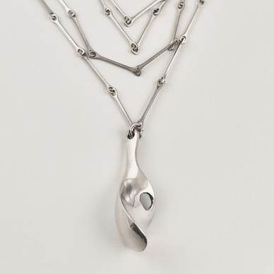 Lapponia koru | Paul Haavgaard | ODOTUS riipus sauvaketjulla| kaulakoru | Hopeaa -80