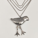 Kalevala Koru |  (iso) Hattulan lintu -Riipus | kaulakoru | Hopeaa -98