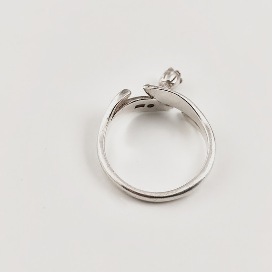 Kalevala Koru |  Kielo -SORMUS | Hopeaa