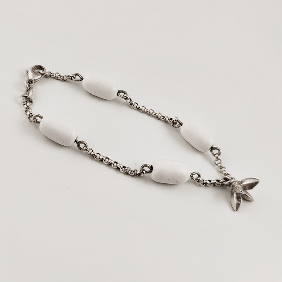 Kalevala Koru | Kirsti Doukas | ONERVA  Rannekoru | Hopeaa