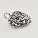 Lumoava Koru | Carina Blomqvist | (iso)  BELLA -riipus  | Hopeaa