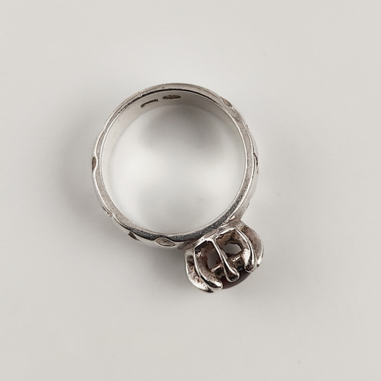 Kalevala koru | Anna -sormus | punainen granaatti | Hopeaa