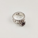 Kalevala koru | Anna -sormus | punainen granaatti | Hopeaa