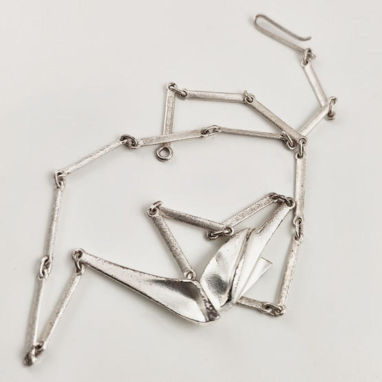 Lapponia koru | Hespera kääty |  kaulakoru | Hopeaa -99