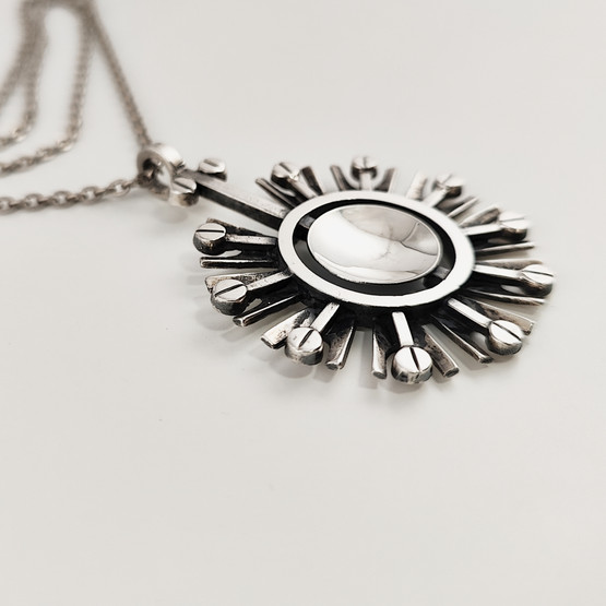 Kultateollisuus oy | Jorma Laine | Riipus | Kaulakoru | 830 Hopeaa -70