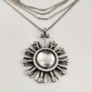 Kultateollisuus oy | Jorma Laine | Riipus | Kaulakoru | 830 Hopeaa -70