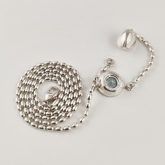 Kalevala Koru | Lähde Riipus | Kaulakoru topaasilla | Hopeaa