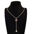 Kalevala Koru | Lähde Riipus | Kaulakoru topaasilla | Hopeaa