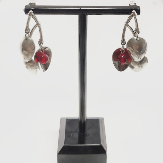 Kalevala Koru | Tunturimarja Riipus |  (isot) Korvakorut | Hopeaa