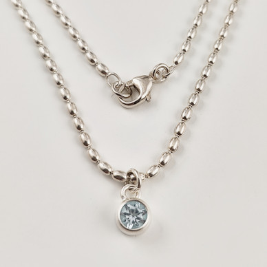 Kalevala Koru | Lähde kaulakoru | Sininen Topaasi | Hopeaa