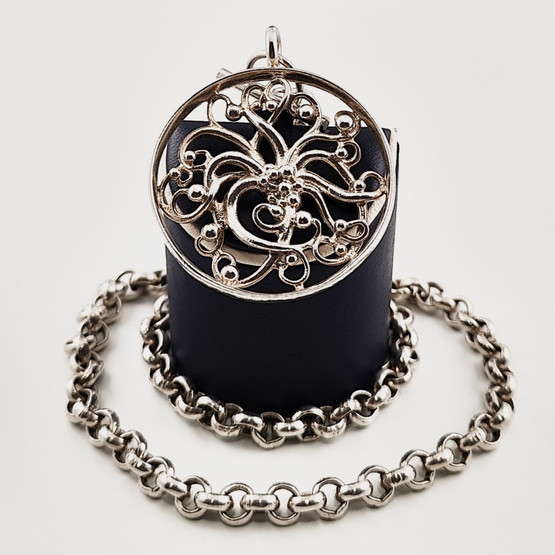 Lumoava koru | PARATIISI | Kaulakoru | Hopeaa 