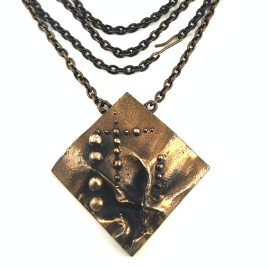 Valo-koru | Hannu Ikonen | näyttävä RIIPUS | Kaulakoru | Pronssia