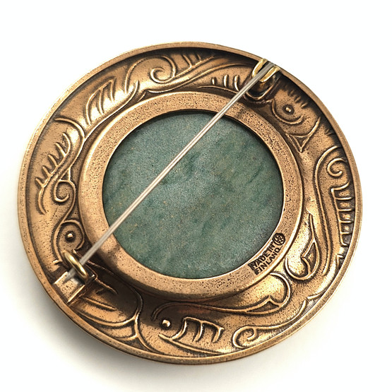 Kalevala koru |  (iso) Solki -1616 | Vihreä Kromimarmori | Rintakoru | Pronssia