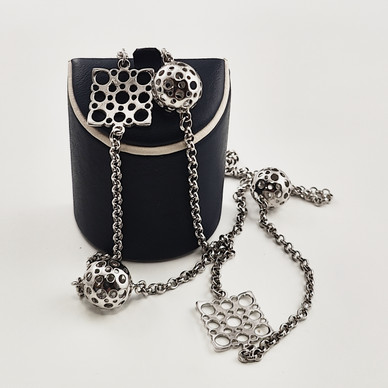 Liisa Vitali, Leppäkerttu / Pitsi -kääty, Hopeaa