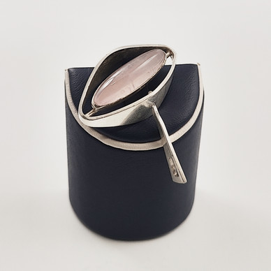 Kupittaan kulta | Elis Kauppi | Riipus | Ruusukvartsi | Hopeaa -65