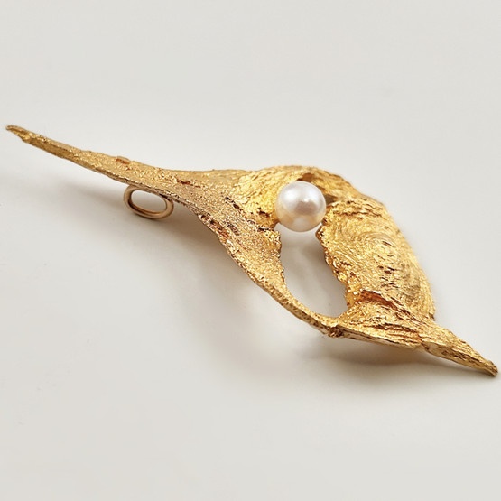 N. Westerback | Helky Juvonen | Outa-sarjan  RIIPUS Helmellä  | 585 Kultaa -71